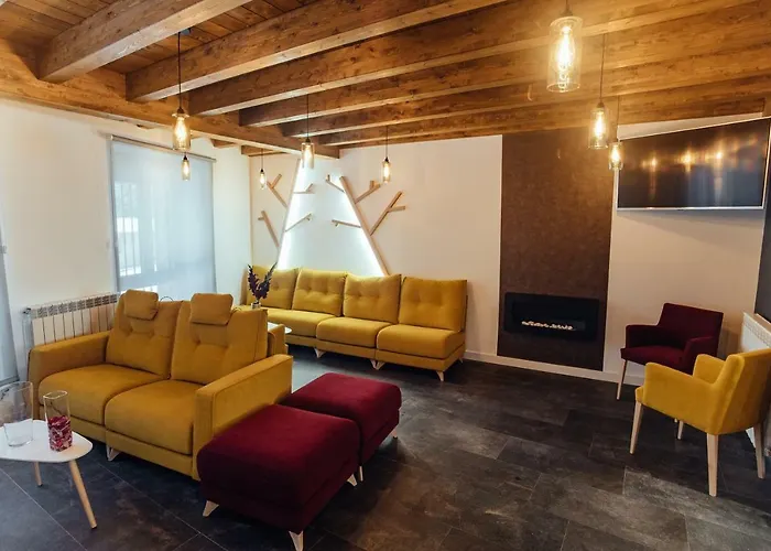 Rural Pinares De Soria 4*